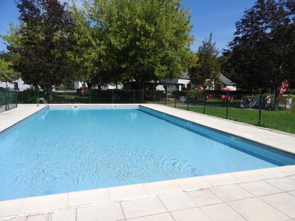 Camping Le Saillet Lestelle-Bétharram المظهر الخارجي الصورة