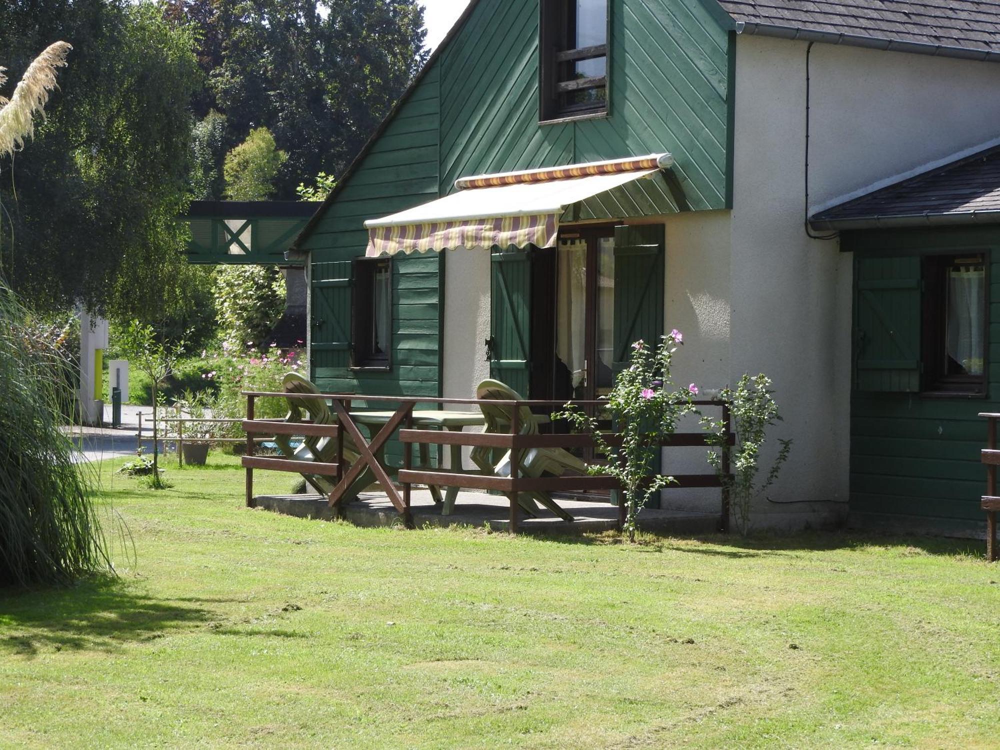 Camping Le Saillet Lestelle-Bétharram المظهر الخارجي الصورة